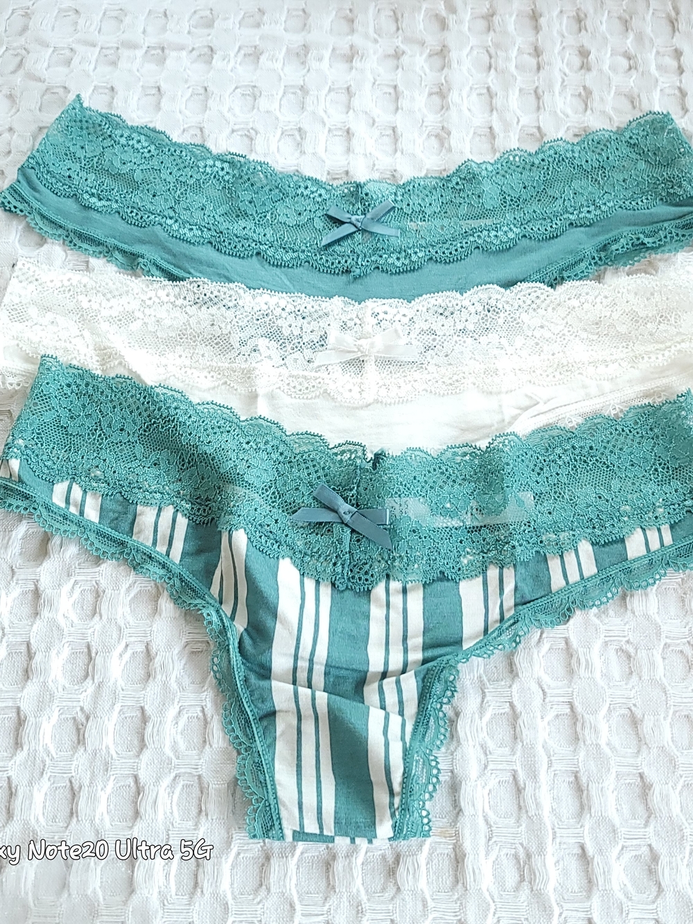 Honeydew Intimates Ahna Thong Underwear 3-Pack Size S/M Teal Pink Stripe NWT